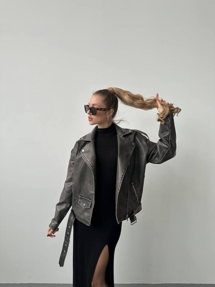 Куртка Розмір: 42-46 oversized,48-52 oversized S632