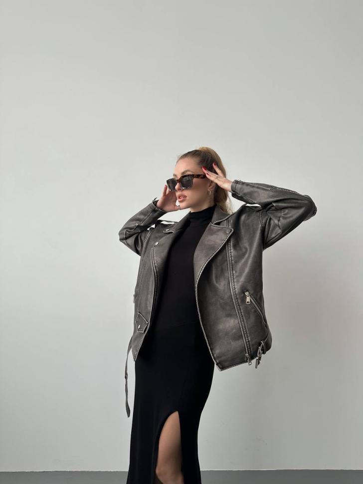 Куртка Розмір: 42-46 oversized,48-52 oversized S632