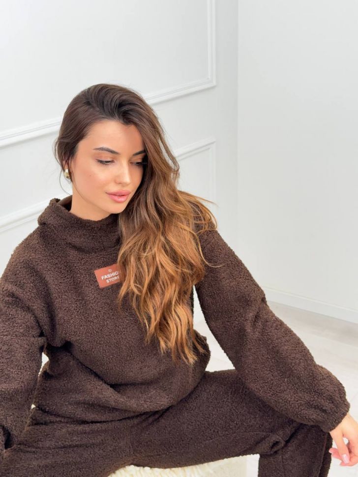 Костюм Розмір: oversize 42/46 S3936