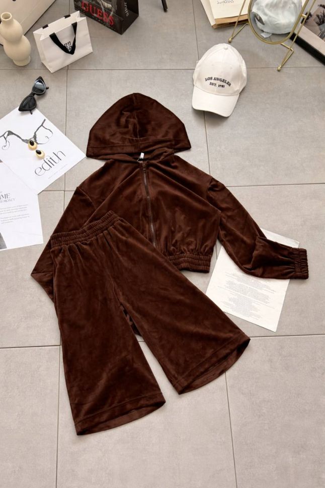 Костюм Розмір: 42-44, 46-48, 50-52 S7136