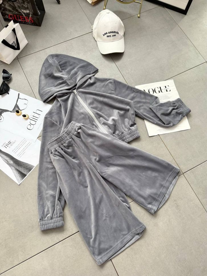 Костюм Розмір: 42-44, 46-48, 50-52 S7136