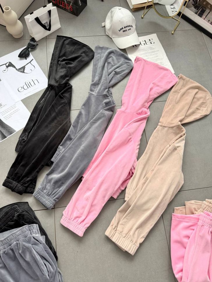 Костюм Розмір: 42-44, 46-48, 50-52 S7136