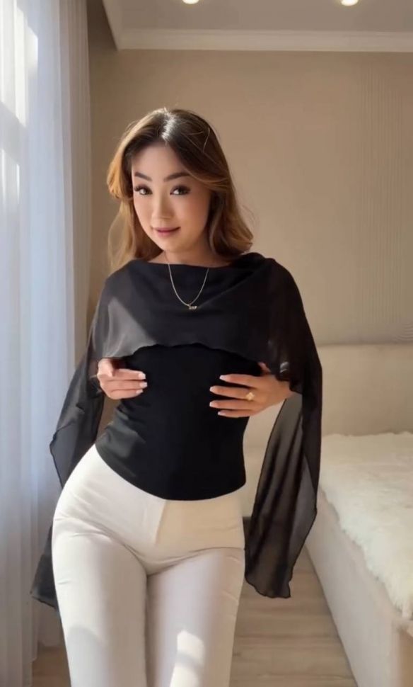 Кофта Розмір: 42-46 oversized S12238