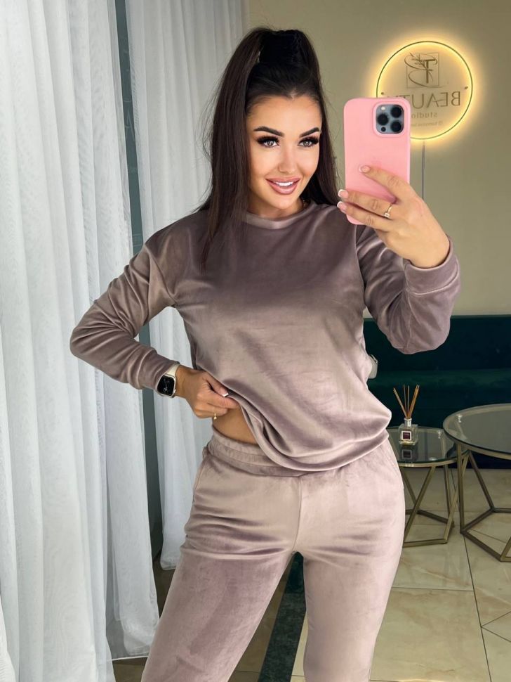 Костюм Розмір: 42-44, 46-48, 50-52 S4742