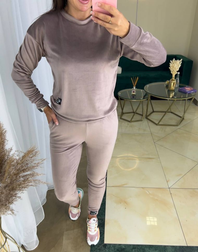 Костюм Розмір: 42-44, 46-48, 50-52 S4742