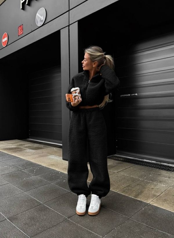 Костюм Розмір: 42-44 46-48 S5042