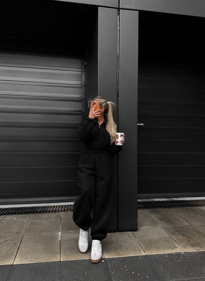 Костюм Розмір: 42-44 46-48 S5042