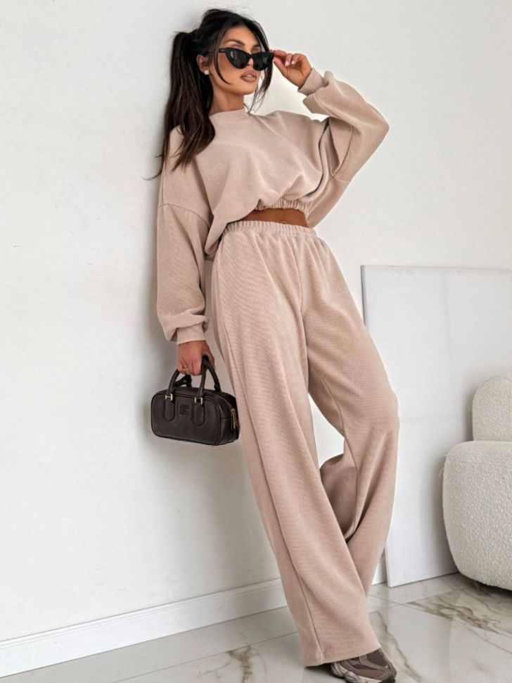 Костюм Розмір: 42-44, 46-48, 50-52 S5143