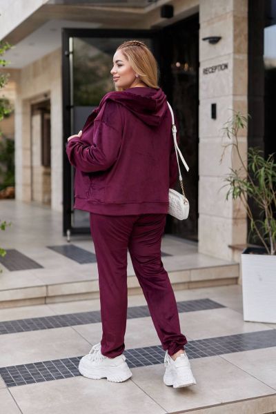 Костюм Розмір: 50 , 52 , 54 , 56 S2246