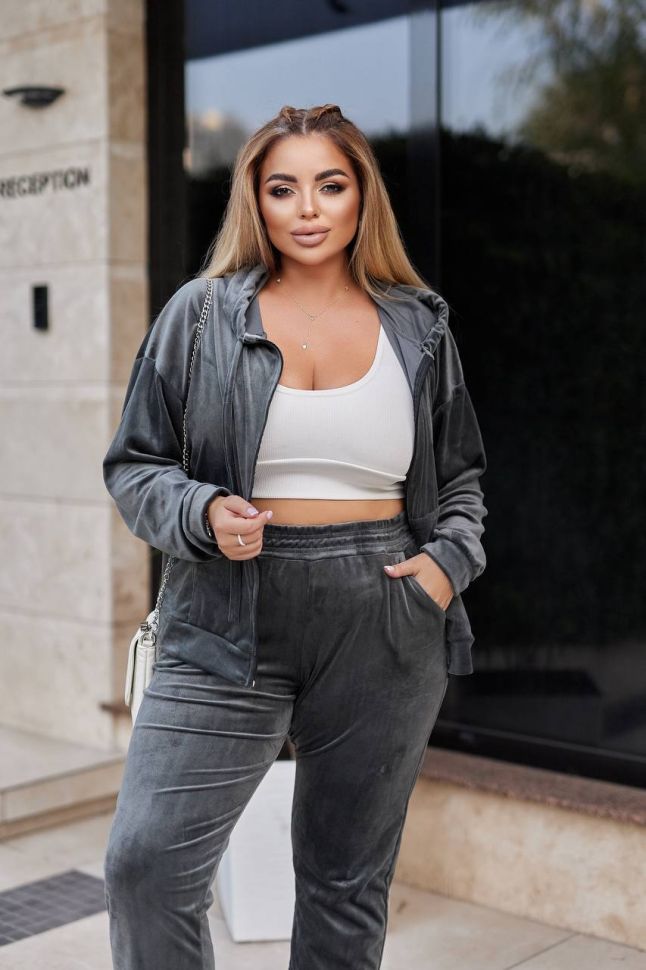 Костюм Розмір: 50 , 52 , 54 , 56 S2246