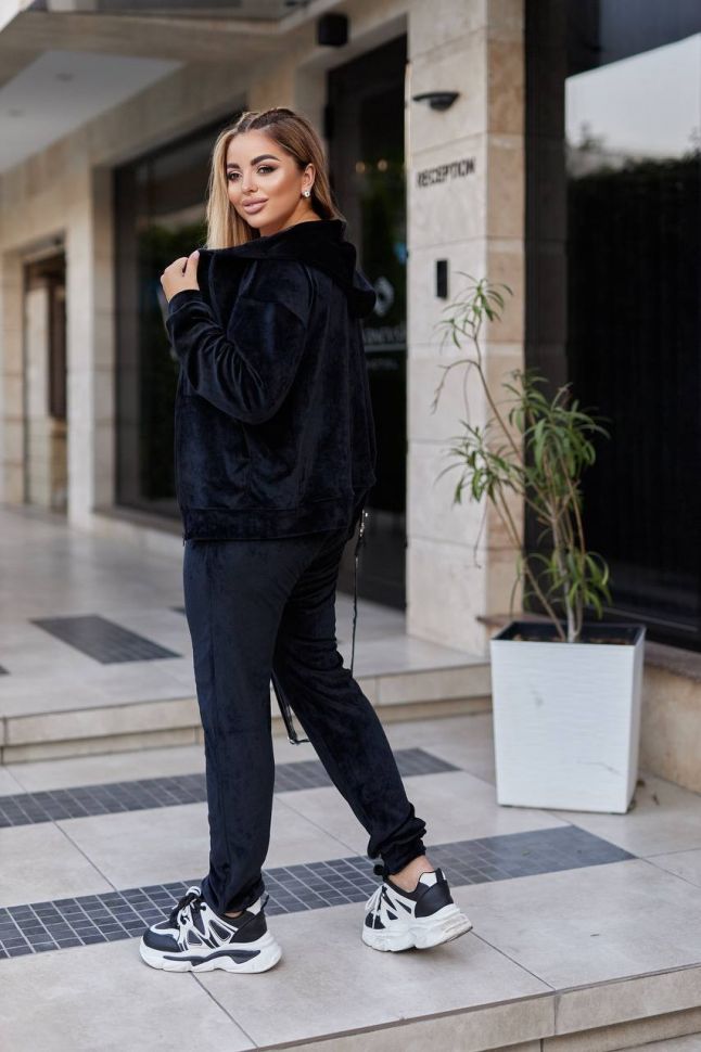 Костюм Розмір: 50 , 52 , 54 , 56 S2246