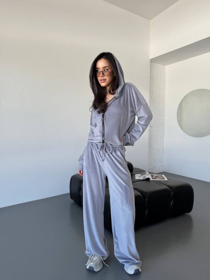 Костюм Розмір: 42-44, 46-48 S642