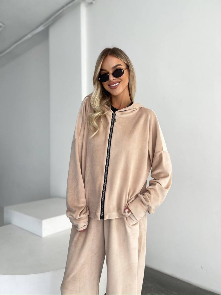 Костюм Розмір: 42-44, 46-48 S642