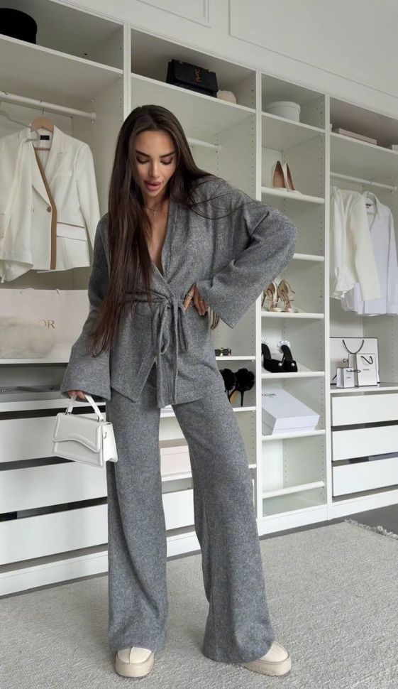 Костюм Розмір: 42-44,46-48 S3050