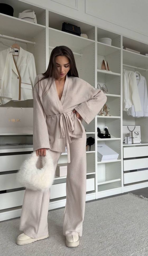 Костюм Розмір: 42-44,46-48 S3050