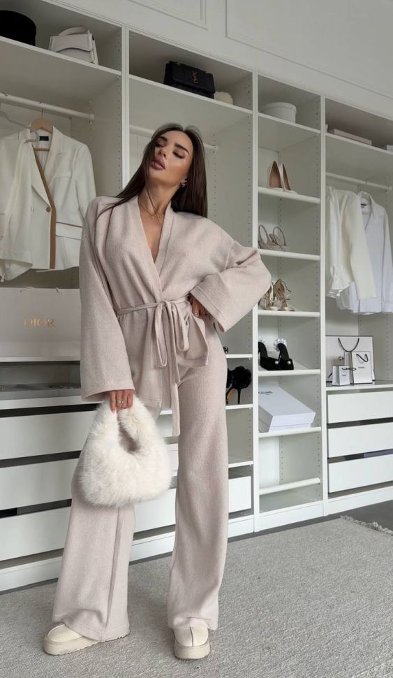 Костюм Розмір: 42-44,46-48 S3050