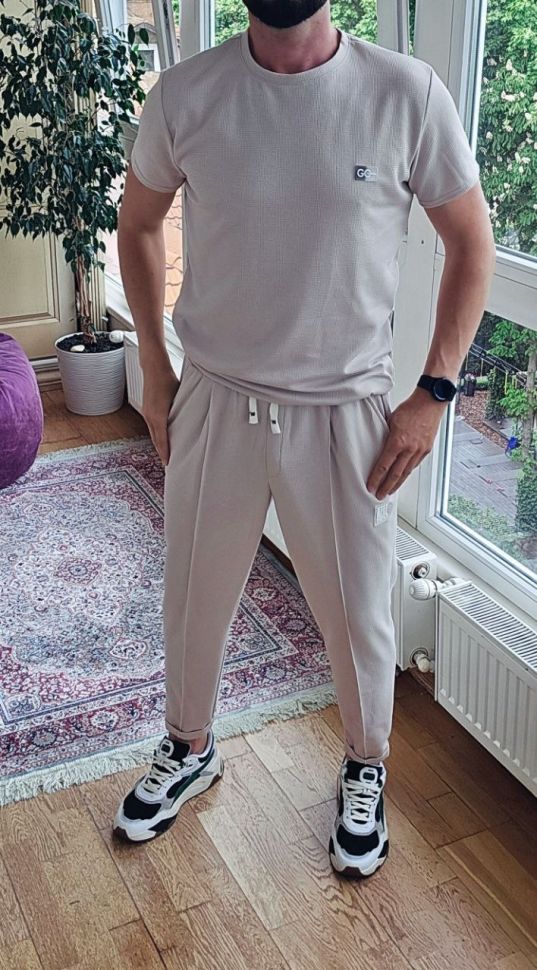 Костюм Розмір: 46-48,50-52,54-56 S7046