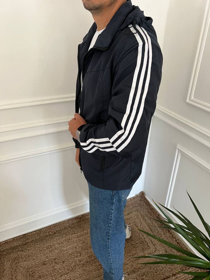 вітровка в наявності S1245