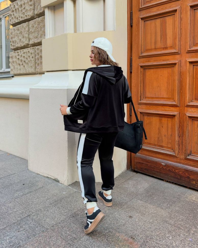 Костюм Розмір: 50-52, 54-56, 58-60, 62-64 S2250