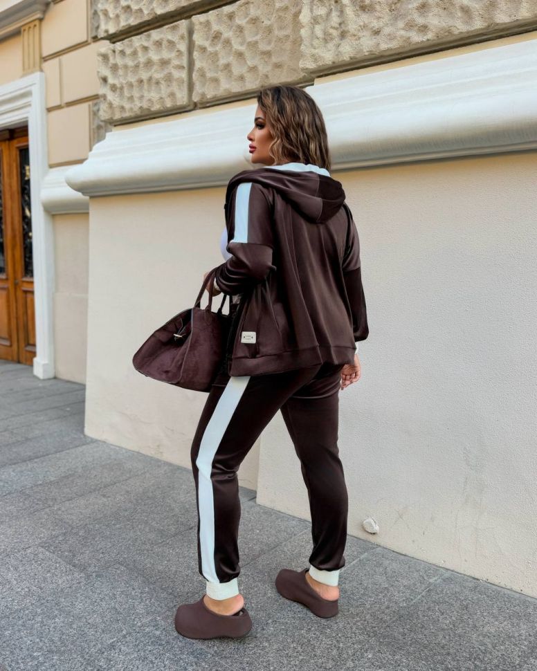 Костюм Розмір: 50-52, 54-56, 58-60, 62-64 S2250