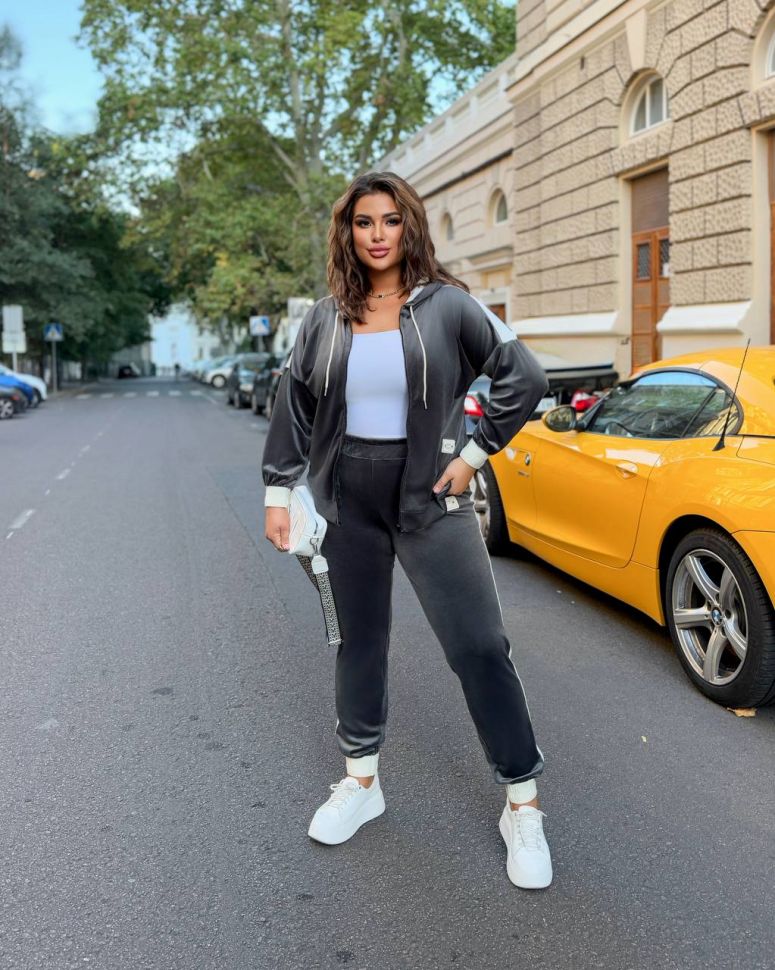 Костюм Розмір: 50-52, 54-56, 58-60, 62-64 S2250