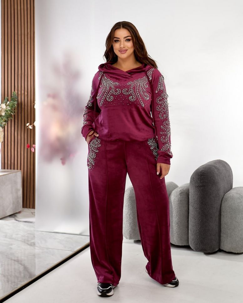 Костюм Розмір: 44/46, 48/50, 52/54, 56/58, 60/62 S2051