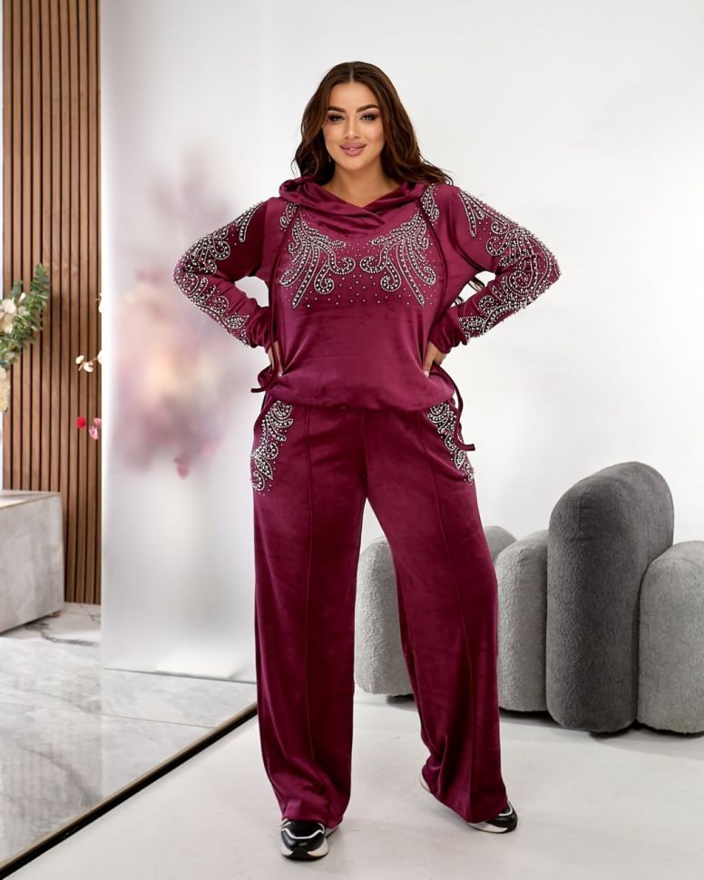 Костюм Розмір: 44/46, 48/50, 52/54, 56/58, 60/62 S2051