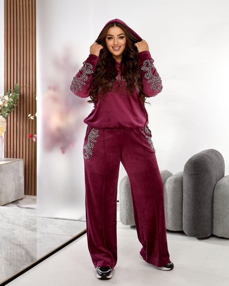 Костюм Розмір: 44/46, 48/50, 52/54, 56/58, 60/62 S2051