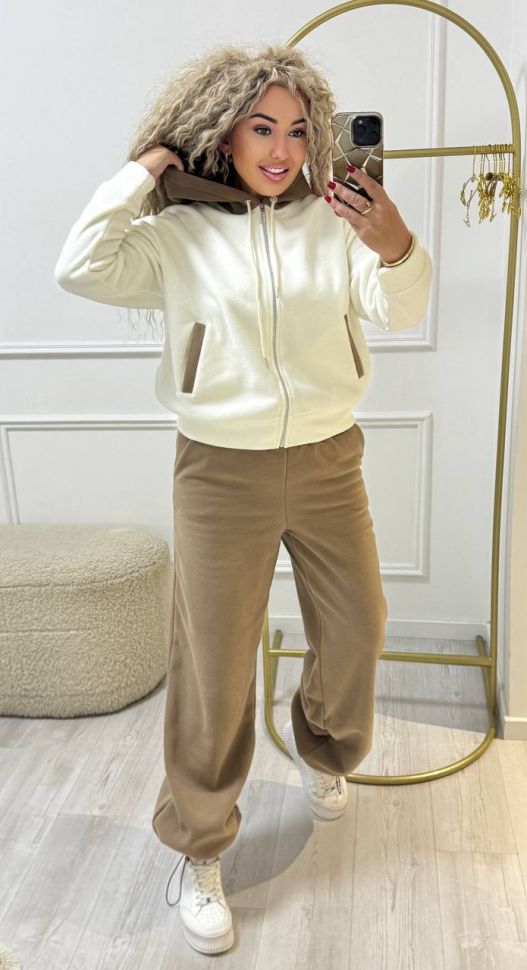 Костюм Розмір: 42-44,46-48,50-52 S3950