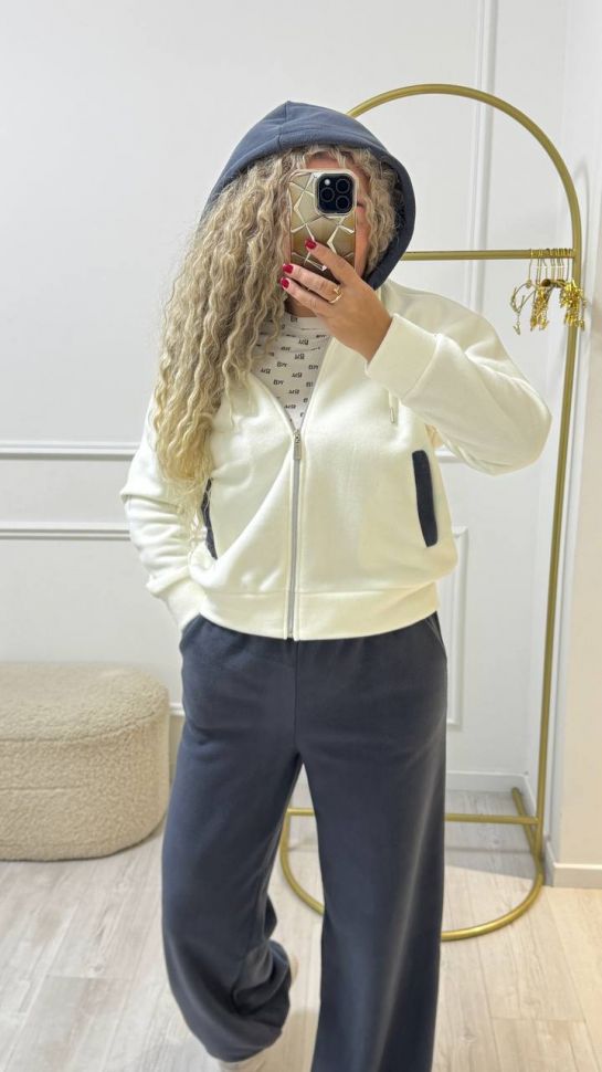 Костюм Розмір: 42-44,46-48,50-52 S3950