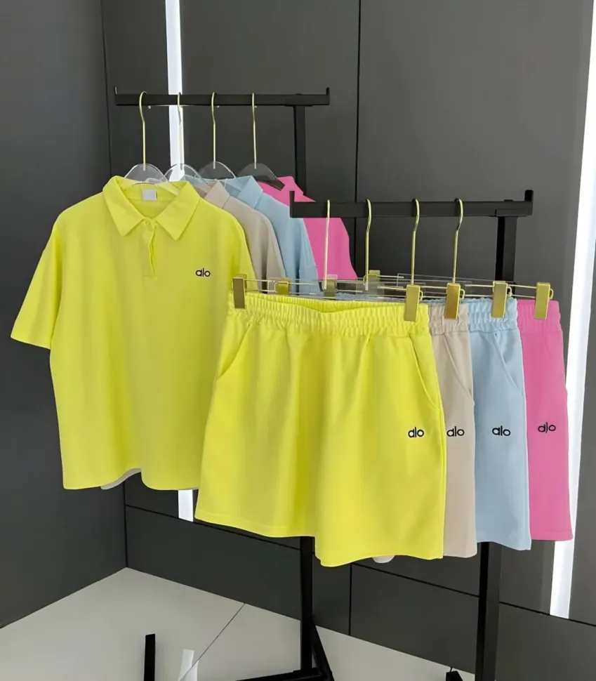 Костюм Розмір: 42-44,46-48, 50-52 S648