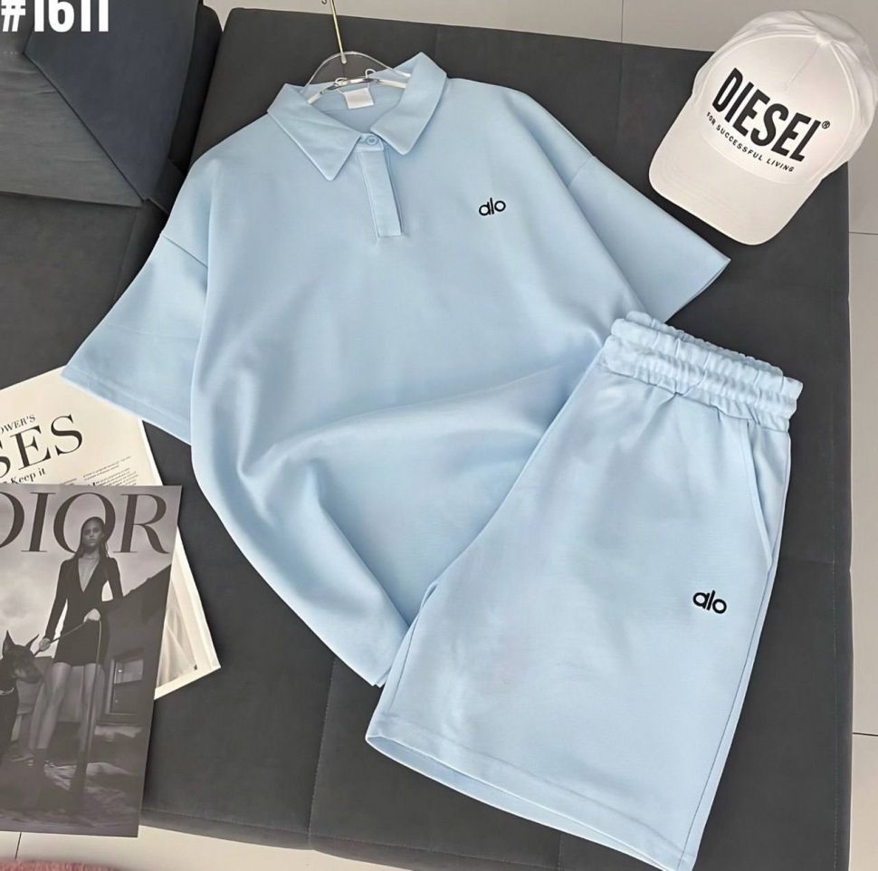 Костюм Розмір: 42-44,46-48, 50-52 S648