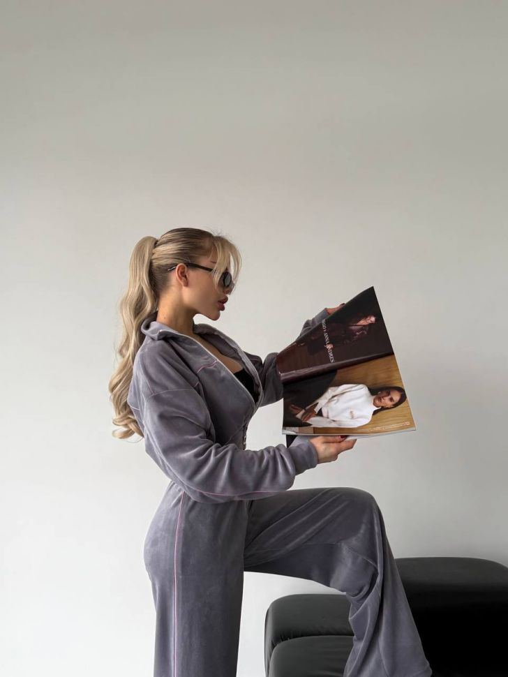 Костюм Розмір: 42/44, 46/48 S6551