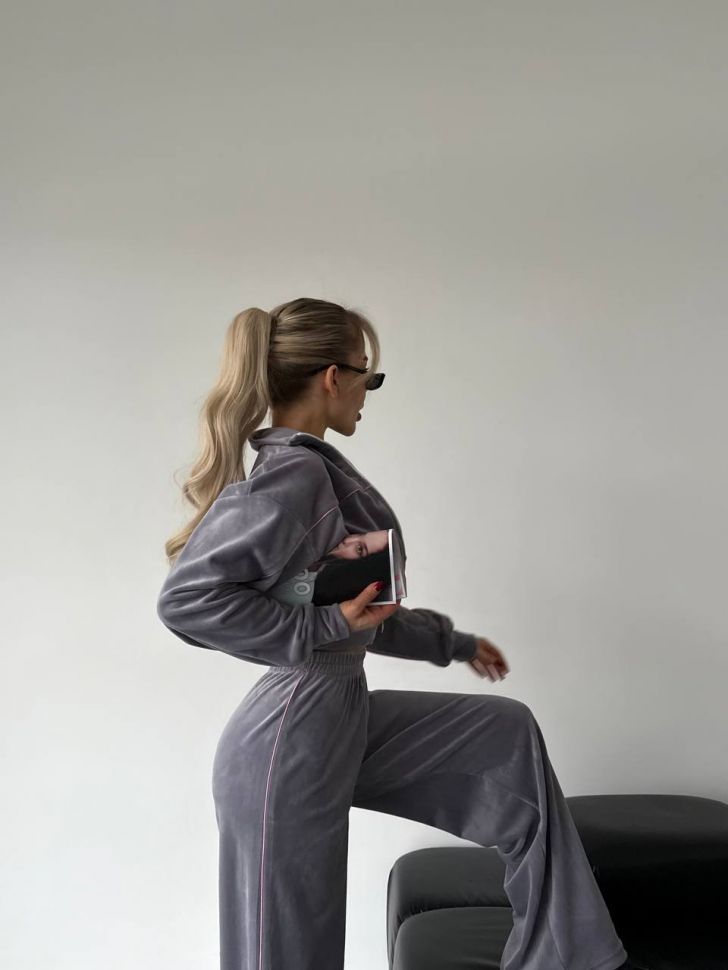 Костюм Розмір: 42/44, 46/48 S6551