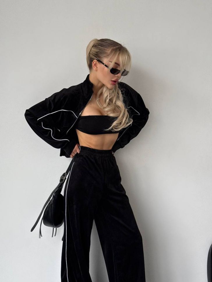 Костюм Розмір: 42/44, 46/48 S6551