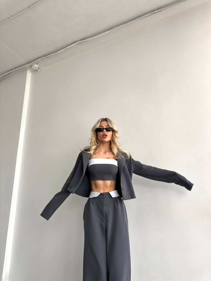 Костюм Розмір: 42-44, 46-48 S2155