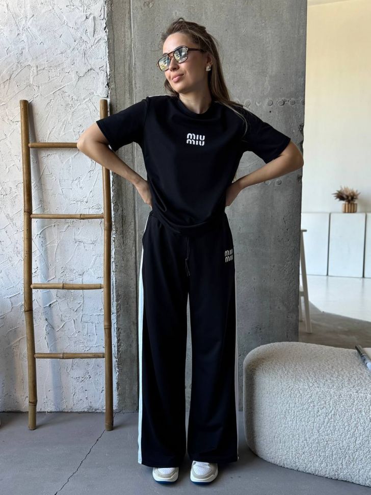 Костюм Розмір: 42-44,46-48 S5556