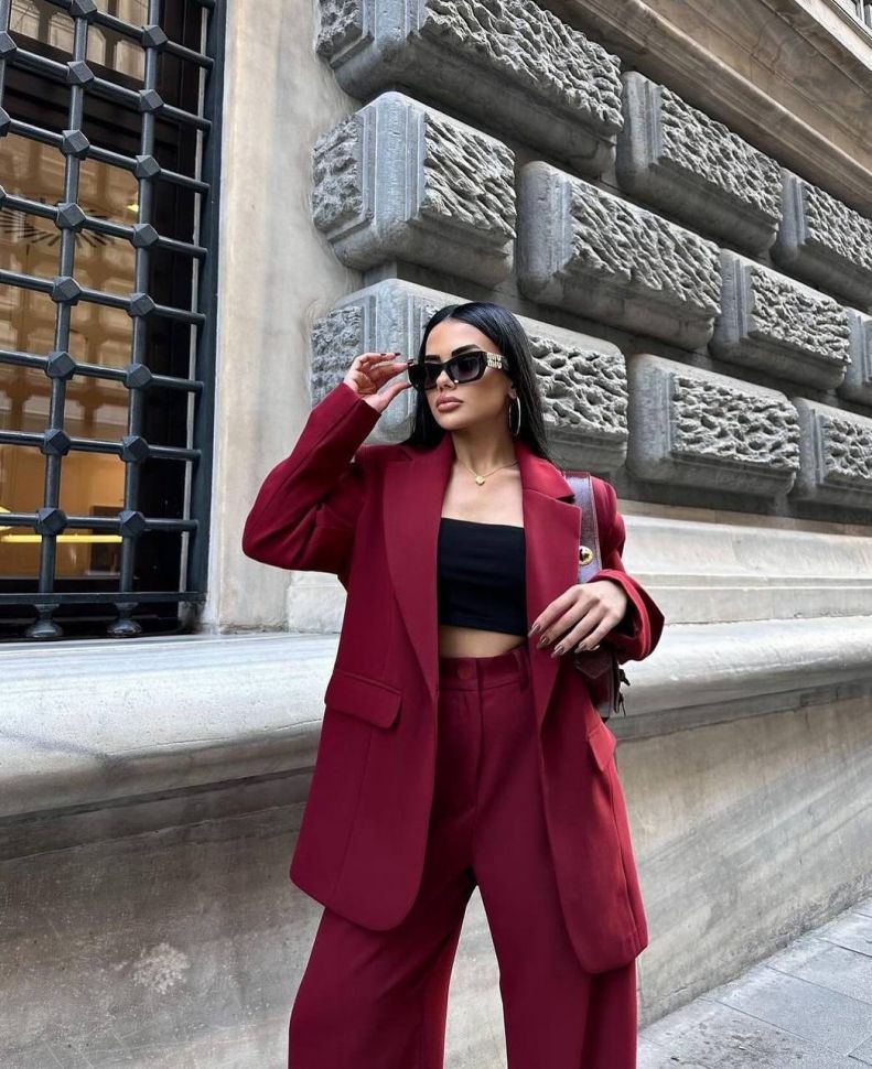 Костюм Розмір: 42-46, 48-52 S953