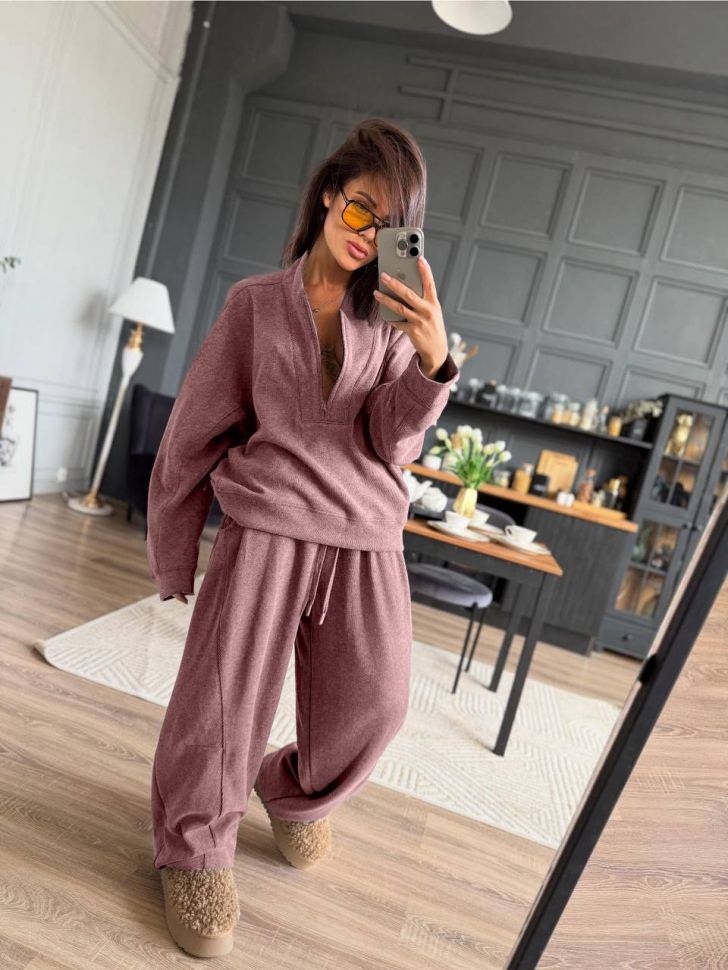 Костюм Розмір: 42-46, 48-52,54-56 S3560