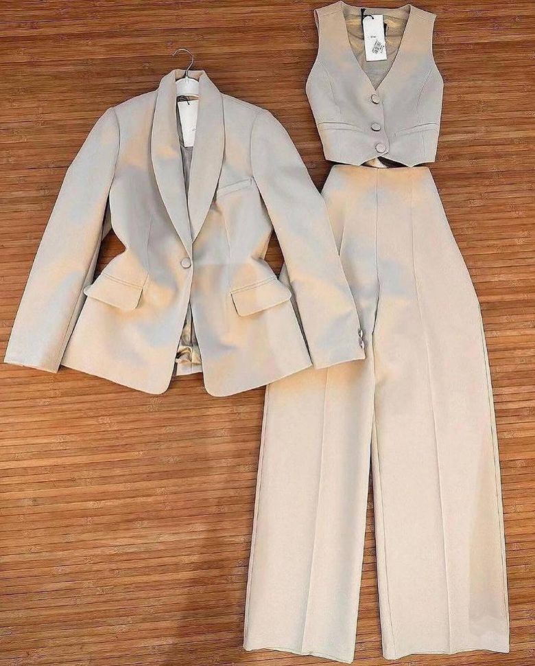 Костюм Розмір: 42-44, 46-48, 50-52 S954