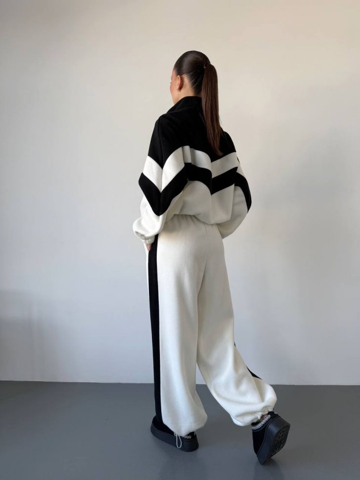 Костюм Розмір: 42-48, 50-54 S3961