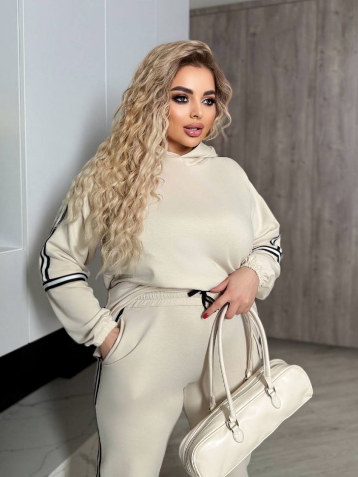 Костюм Розмір: 48-52,54-58,60-64 S5361