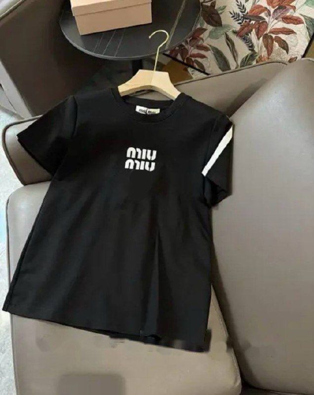 Костюм Розмір: 42-44,46-48 S6460