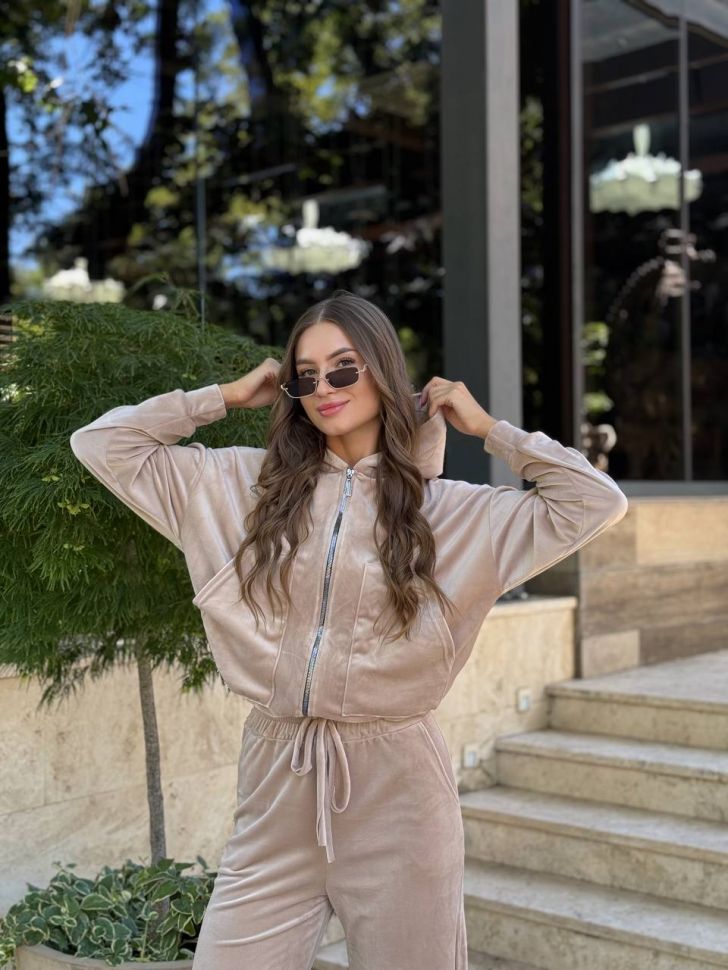 Костюм Розмір: 42-44, 46-48 S1260