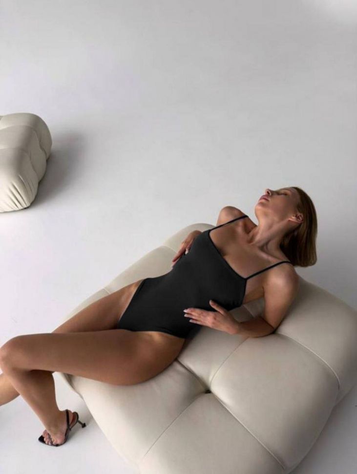 Боді Розмір: 42-44  46-48 S6065