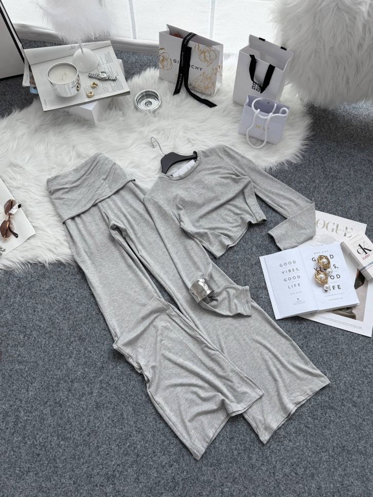 Костюм Розмір: 42-44, 46-48 S6665