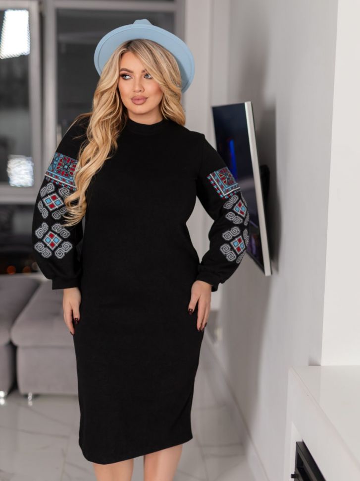 Плаття Розмір: 48/50, 52/54, 56/58, 60/62, 64/66 S2970