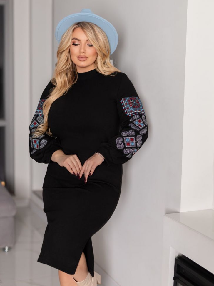 Плаття Розмір: 48/50, 52/54, 56/58, 60/62, 64/66 S2970