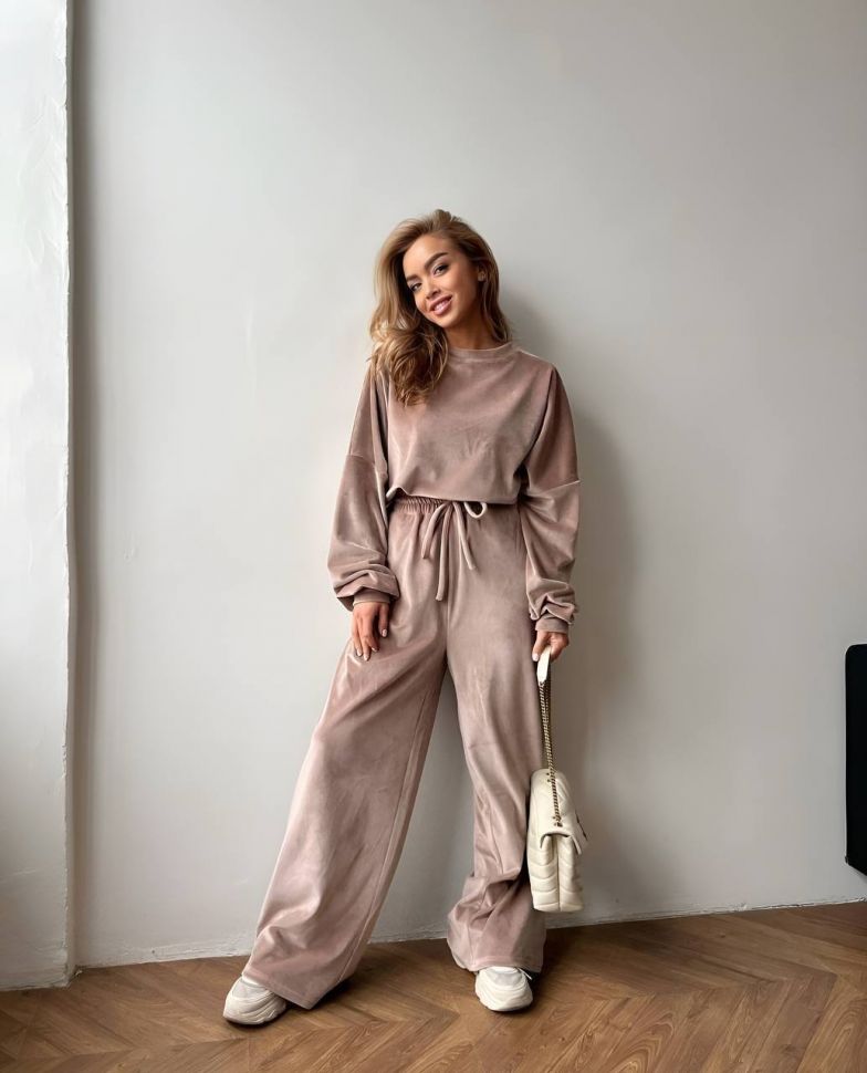 Костюм Розмір: 42-44,46-48 S1265