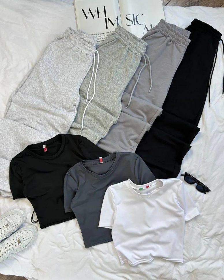 Костюм Розмір: 42-46 S6073